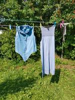 Kleid und Jeansbluse S Bayern - Kaufbeuren Vorschau