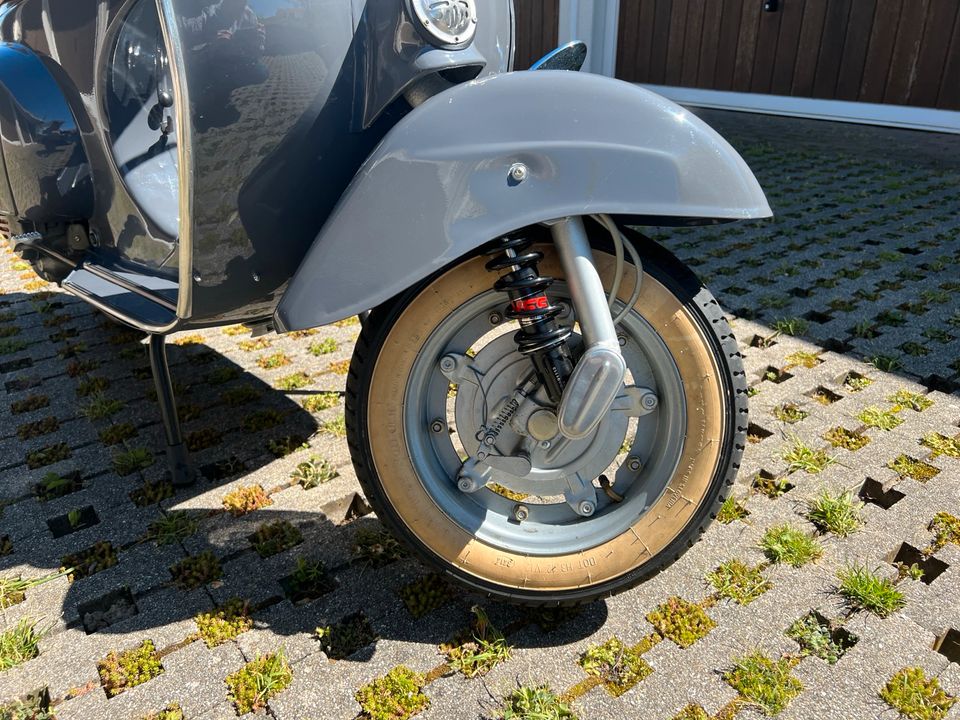 Vespa 50N 75ccm Top Zustand Motor 2020 Neu in Gerlingen