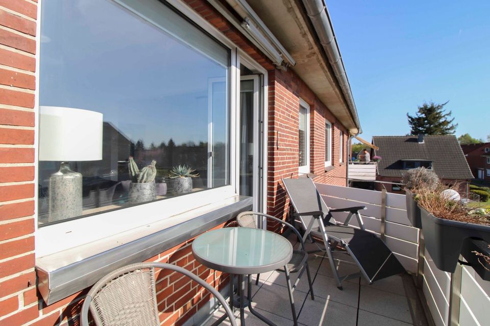 Neuwertig: Moderner 4-Zimmer-Maisonettetraum mit Balkon in ruhiger Lage von Flensburg in Flensburg