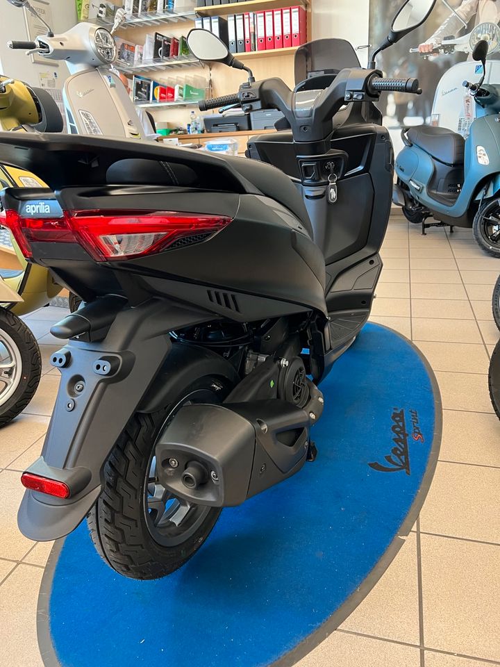 NEU! Aprilia SRX 50  Roller Enigma Black schwarz matt in Freiburg im Breisgau