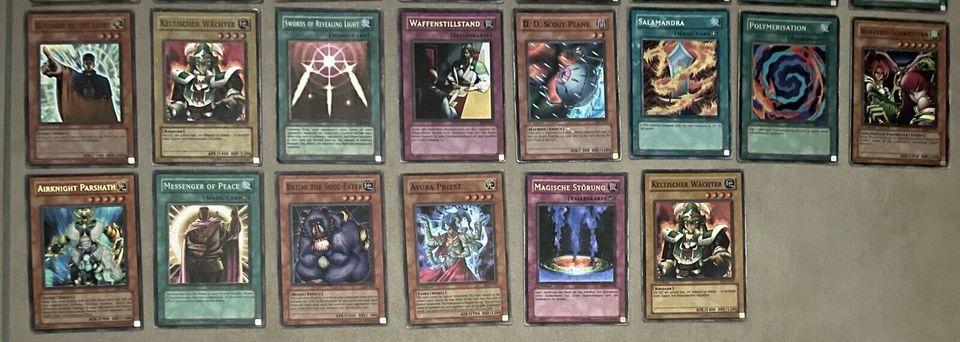 38x Yu Gi Oh! Hologramm Karten in Vilshofen an der Donau