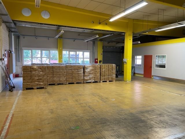 ** Zentrale Rampenhalle, Logistikfläche mit Bürogebäude in BAB-Nähe ** in Bamberg