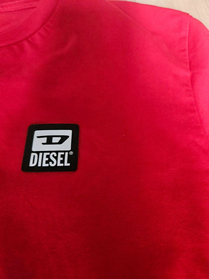 Diesel T-Shirt Größe XL in Berlin