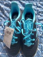 Sportschuhe Adidas Predator Große 37 1/3 Berlin - Hellersdorf Vorschau