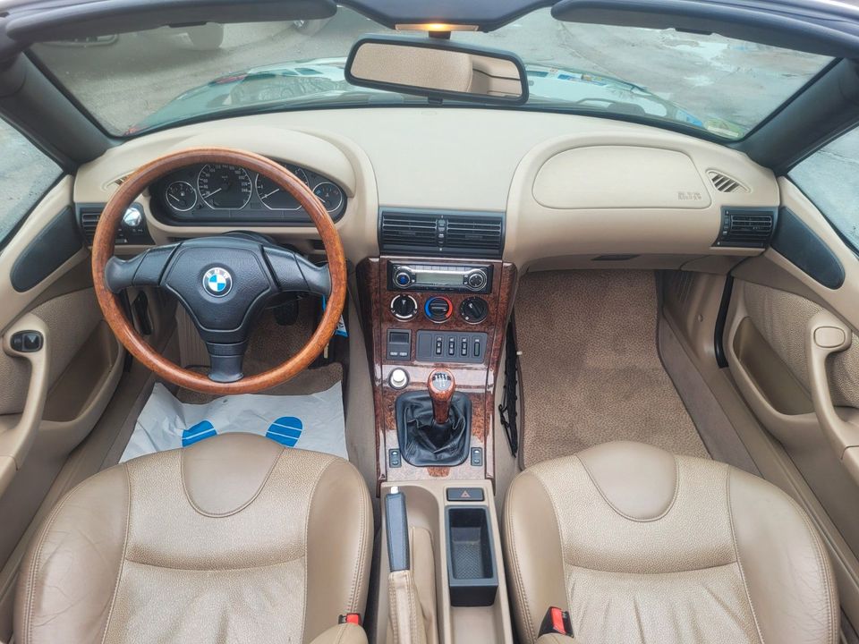 BMW Z3 Roadster 2.8 Schalter*Rostfrei*Scheckheft*Tüv in Lage