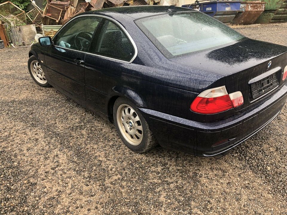 Bmw E46 320i Coupé Orientblau  Schlachtfahrzeug Teilespender in Idar-Oberstein