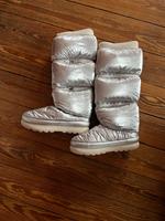 UGG Classic Maxi Ultra Tall Boot silber 42 neu unbenutzt Moonboot Hessen - Hadamar Vorschau