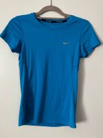 Nike Pro running shirt Oberteil Sport hell blau XS dri-fit Sachsen - Oschatz Vorschau