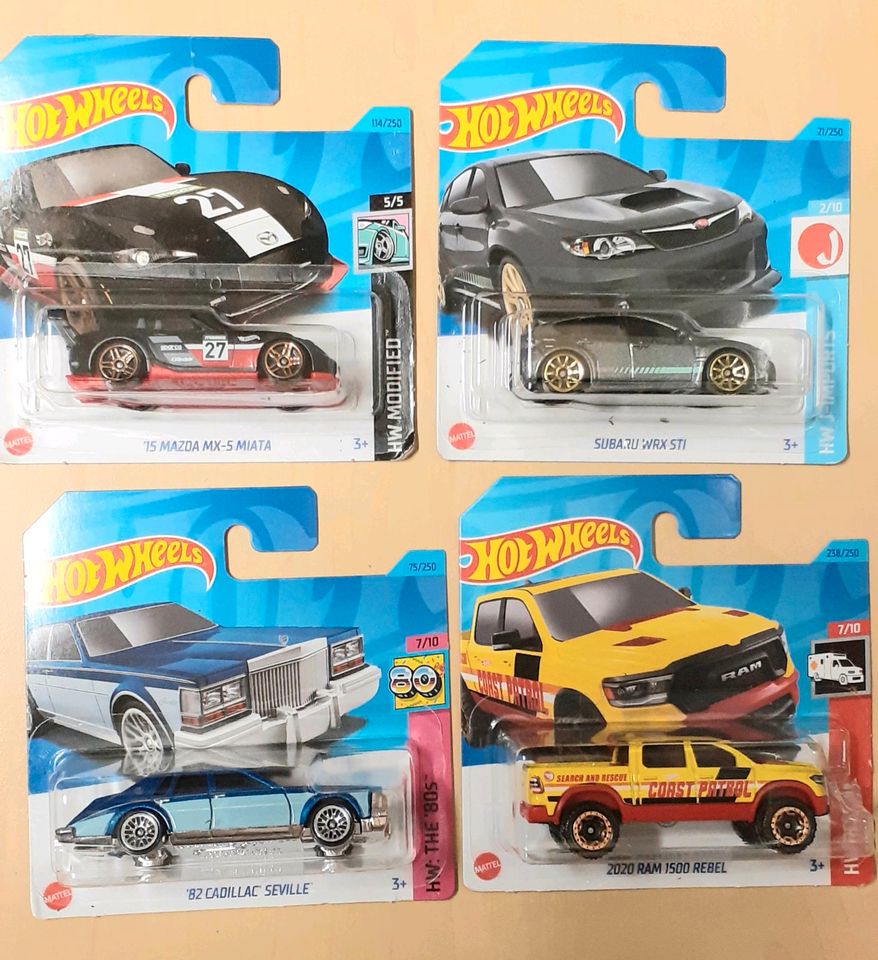 Hot Wheels Set Cadillac,  Dodge RAM Treasure Hunt,  Mazda in Langenenslingen