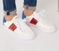 Guess Sneaker mit Nietenbesatz in weiss Gr.38 Hessen - Büdingen Vorschau