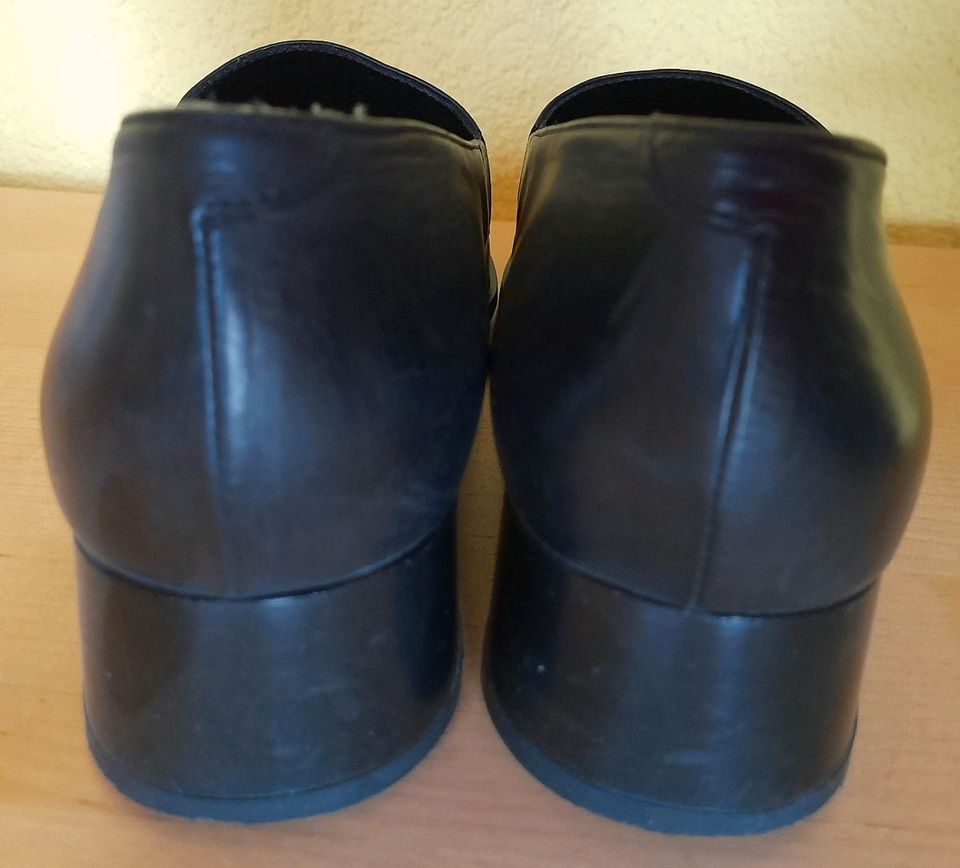 DONNA CAROLINA Pumps Slipper Gr. 38 / 5 schwarz Hochfrontpumps in Weiterstadt