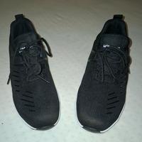 Sneaker von Hitmars Niedersachsen - Braunschweig Vorschau