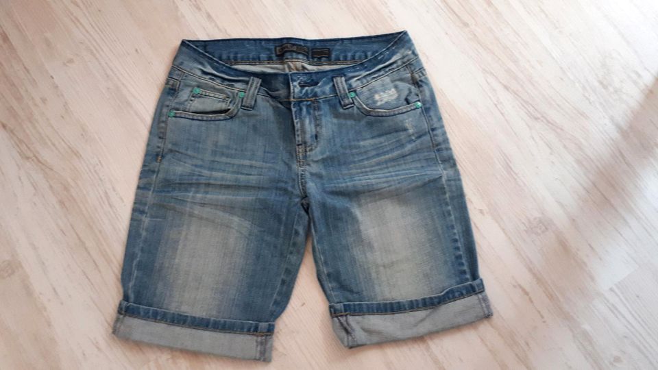 Jeansshorts Only Limitless Gr. 26 oder 152 in Münster