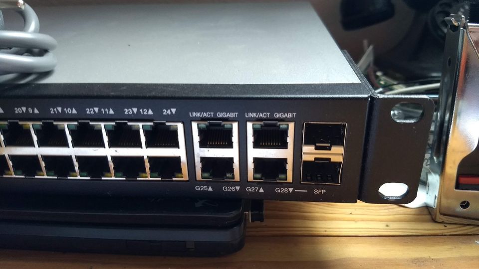 Cisco SG300-28PP K9 EU Gigabit PoE Managed Switch in Hamburg