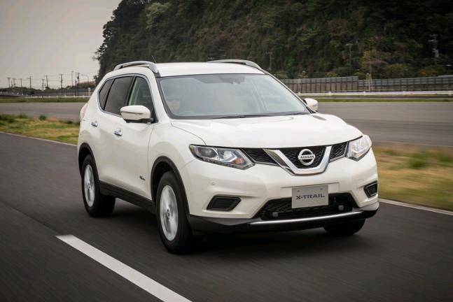 Abbildung des Autos SUCHE Nissan mit Motorsc…