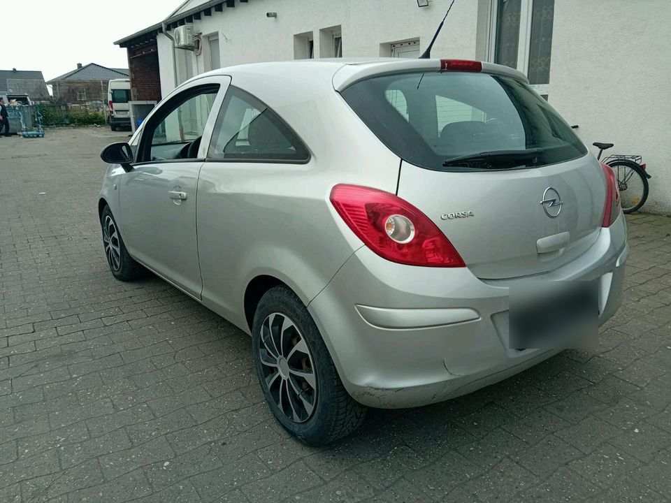Opel Corsa D Tüv neu in Ahlen