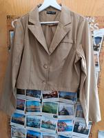 Crop Blazer beige von Shein, Gr. L, neu Hessen - Gießen Vorschau