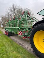 Wilson Ballenwagen Ballensammelwagen für Rundballen und Quaderballen Vorführer Niedersachsen - Südbrookmerland Vorschau