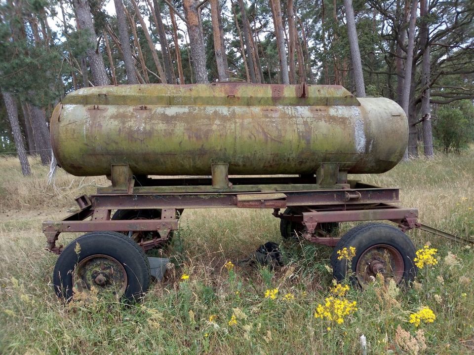 Alter Armee Wasserwagen in Parchim