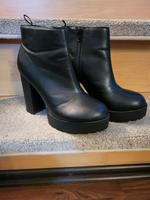 Pumps/ Platoustiefel/ Stiefelette/ High Heels Brandenburg - Michendorf Vorschau