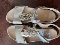 Ara Sommer Sandalen Größe41/42, Neu Frankfurt am Main - Kalbach Vorschau