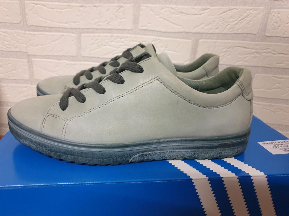 Ecco Damenschuhe Sneaker Gr. 37 Top Zustand in Strausberg