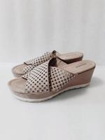 Pantoletten Gr.39 Absatzschuhe Schlappen mit Glitzersteinen Friedrichshain-Kreuzberg - Kreuzberg Vorschau