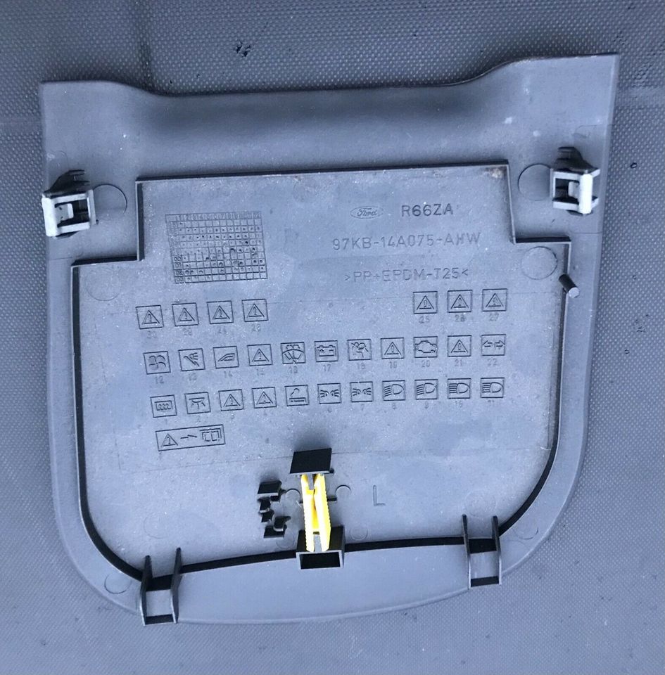 Ford KA I Deckel Abdeckung Sicherungskasten Armaturenbrett in Ransbach-Baumbach