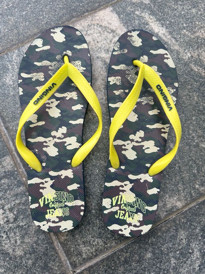 Flip Flops verschiedene VINGINO und Adidas in Moers