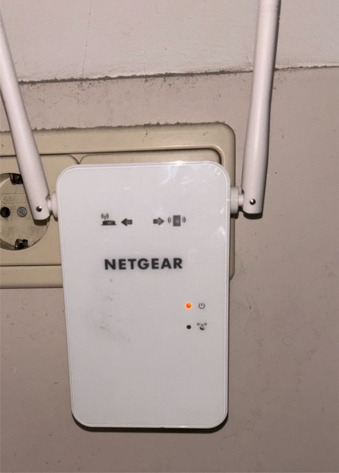 Netgear EX6100 - WiFi Range Extender / Access Point Verstärker in Hamburg