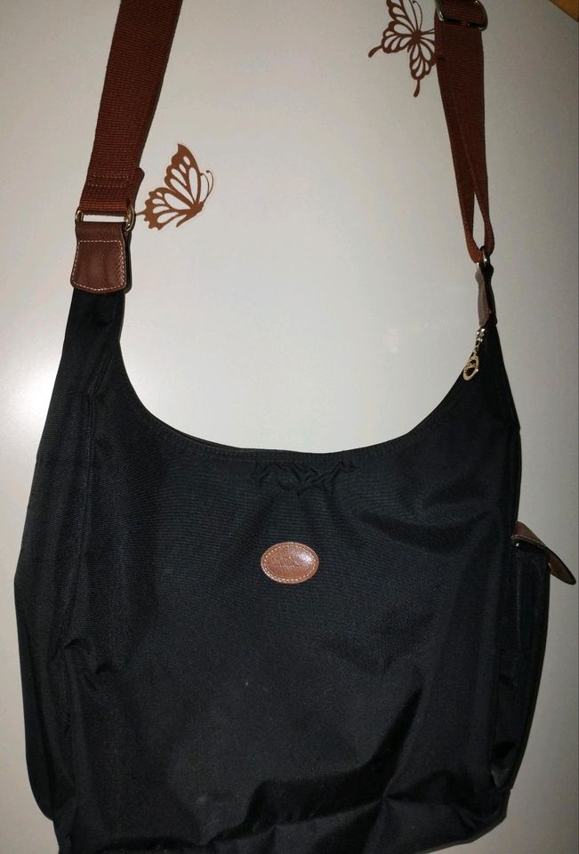Longchamp Tasche mit Trageriemen schwarz Nylon in Saarbrücken