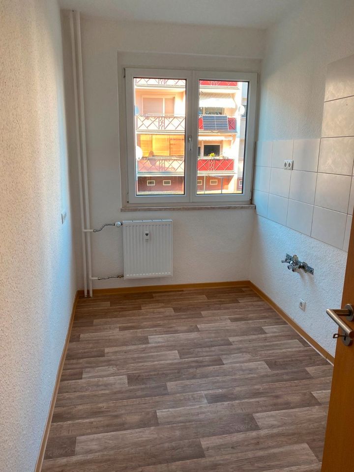 Helle 3 Zimmer Wohnung mit Balkon, Hochparterre (810.1901) in Oranienbaum-Wörlitz