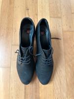 Högl Schuhe schwarz Leder Stiefelette Pumps 42 8 Schnürschuhe Nordrhein-Westfalen - Iserlohn Vorschau