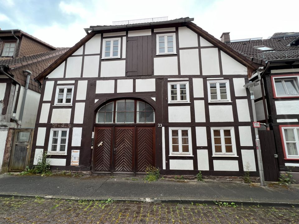 !!!Preis reduziert!!! Historisches Fachwerkhaus mit Denkmalschutz -Mehrfamilienhaus in Holzminden zu verkaufen! in Holzminden