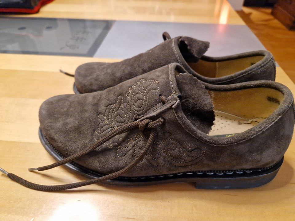 Herren Haferlschuhe / Trachtenschuhe Gr. 39-40. in Julbach