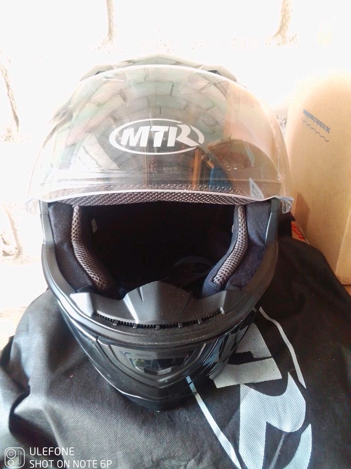 Motorrad Helm MTR in Schwarz in Schwanewede