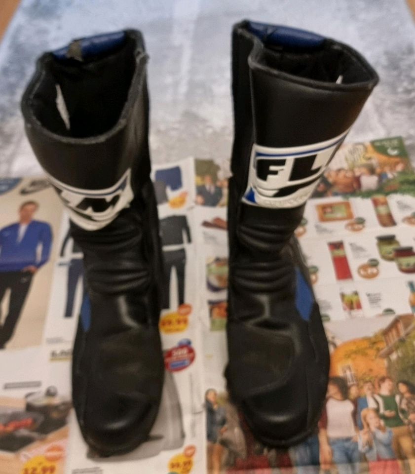 Motorrad Stiefel in Wiesbaden