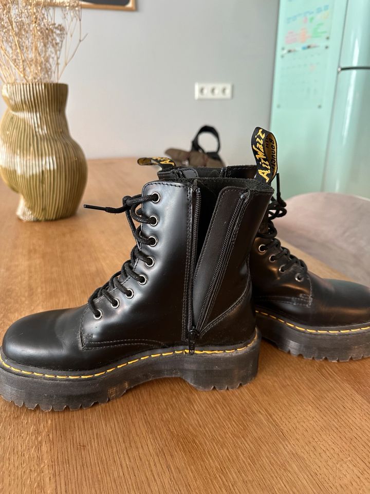 Dr Martens Jaden platform in Berlin