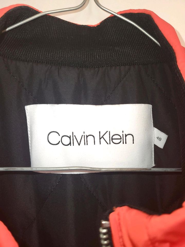 Neuwertig (Calvin Klein Jacke) Größe 48/M Neupreis 189€ Original in Hildesheim