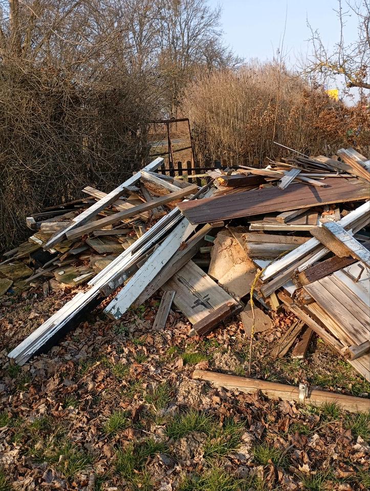 Feuerholz zu verschenken in Wolfenbüttel