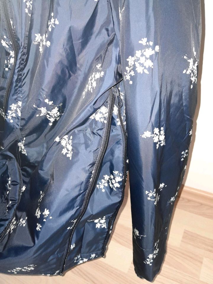 Damen Umstandsjacke mit Zippeinsatz neu Gr. 48 in Reichshof