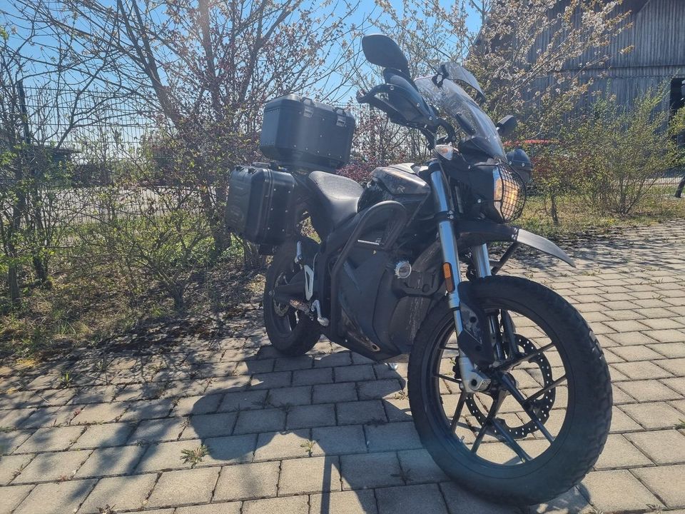 Motorrad - Zero DSR Black Forest - ZF 14,4 - 2018 - mit Zubehör in Obermeitingen