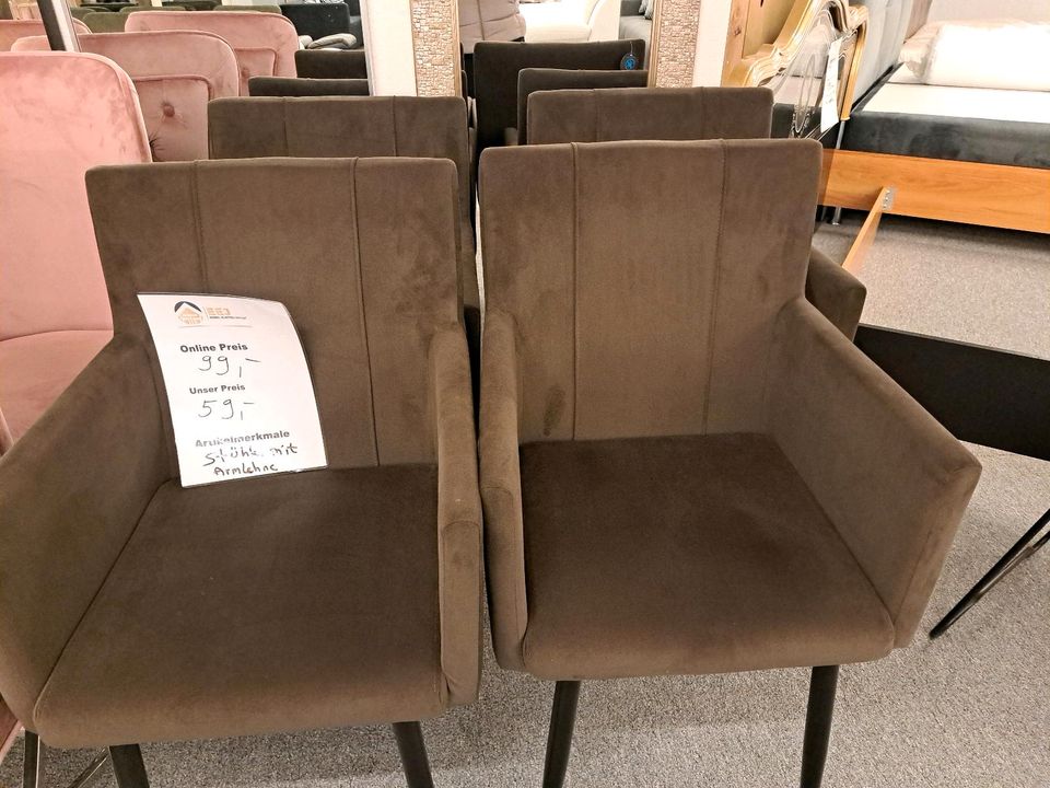 Stühle mit Armlehne 59 € Stück in Essen