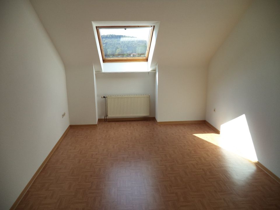 Neckargemünd-Dilsberg, 3,5 ZKB, ca. 115 m², Dachgeschoss, Südbalk in Neckargemünd