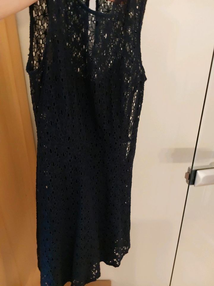 Kleid,  mit Spitze,  Größe. S, Blau, Vera Moda in Dortmund