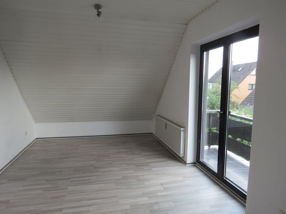 81 qm Dachgeschoßwohnung in Ratingen- Homberg Süd in Ratingen