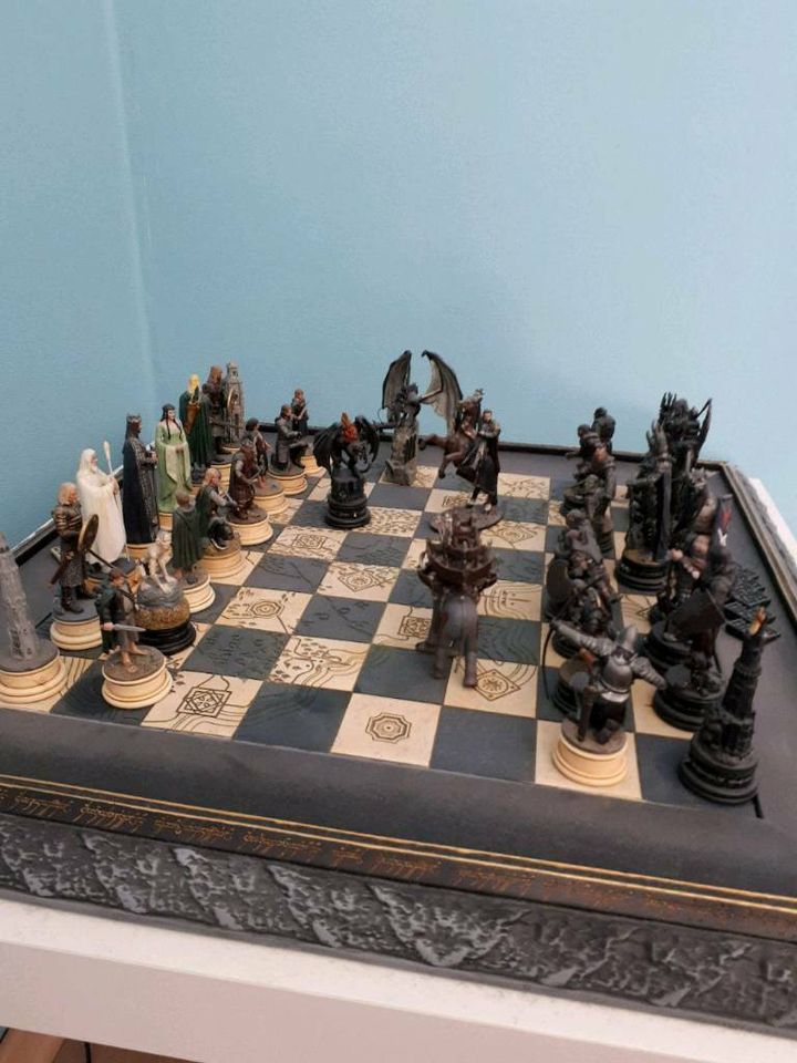 Herr der Ringe Schachspiel in Hessen - Reiskirchen | eBay Kleinanzeigen ist  jetzt Kleinanzeigen