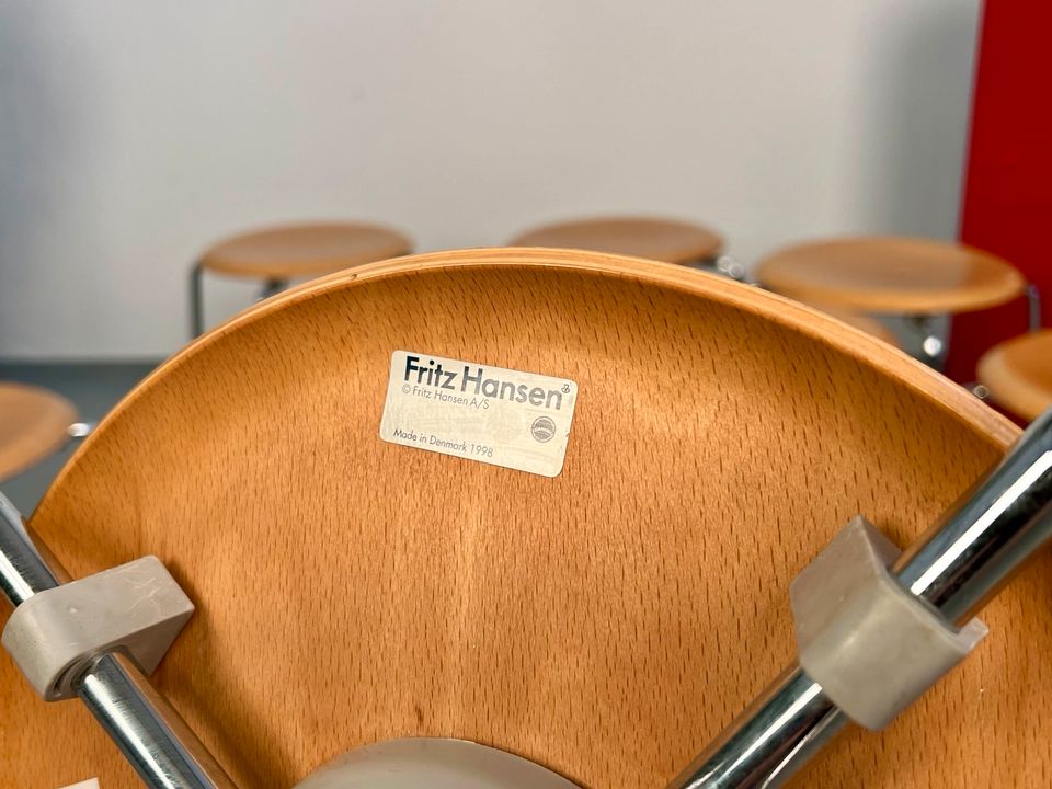 5x Arne Jacobsen DOT Stool Hocker | Fritz Hansen 60er Design in Duisburg