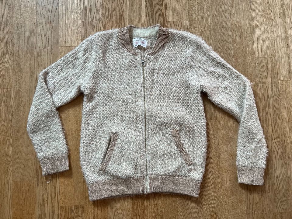 Pullover fürs Mädchen, Zara, Gr. 140, Gold-Beige in Berlin