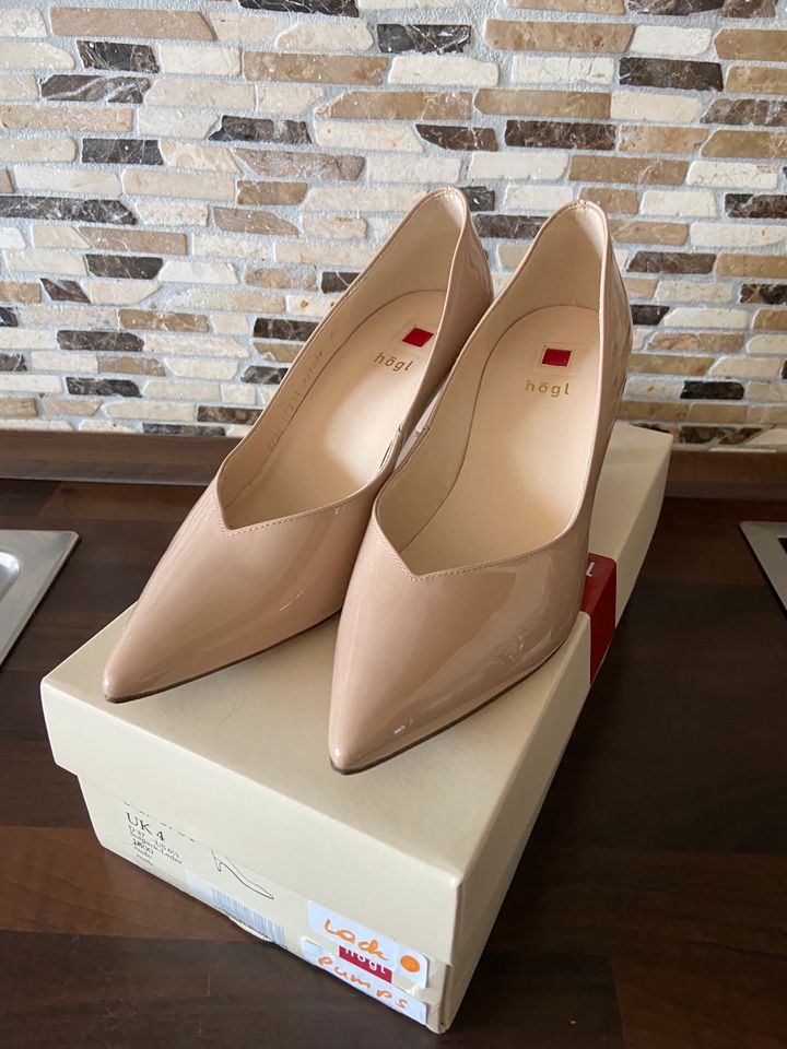 Högl Lackpumps beige / Brautschuhe Gr. 37 in Soyen